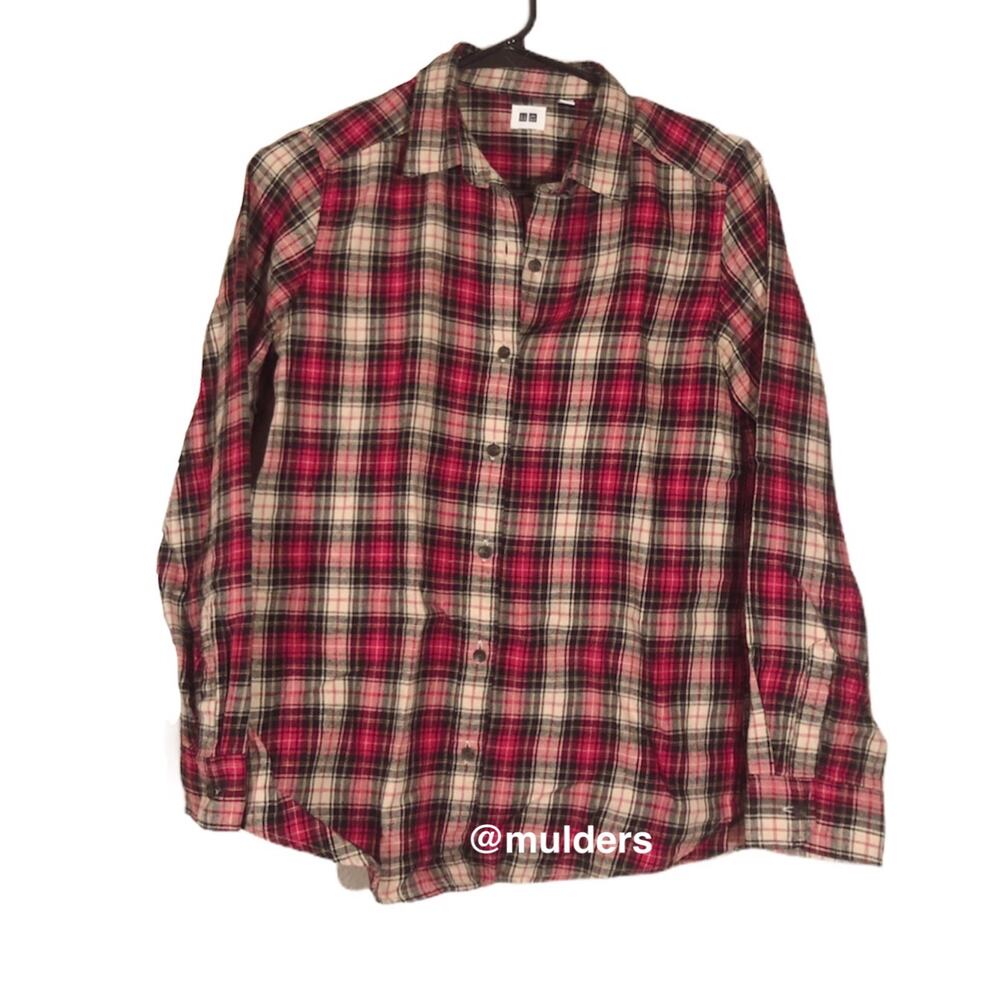 Uniqlo Twilightcore medium red plaid checkered long sleeve button up shirt